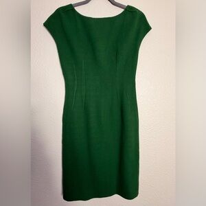 Impeccable Oscar de la Renta Emerald Knit Dress